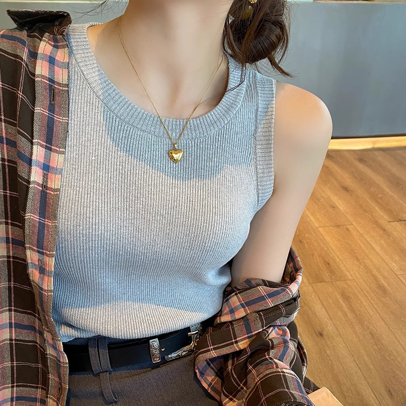 Picture of Knitted Camisole Women's Inner Wear 2025 Summer New Wide Shoulder Bottoming Slim Sleeveless Outer Wear Breast-Covering Top