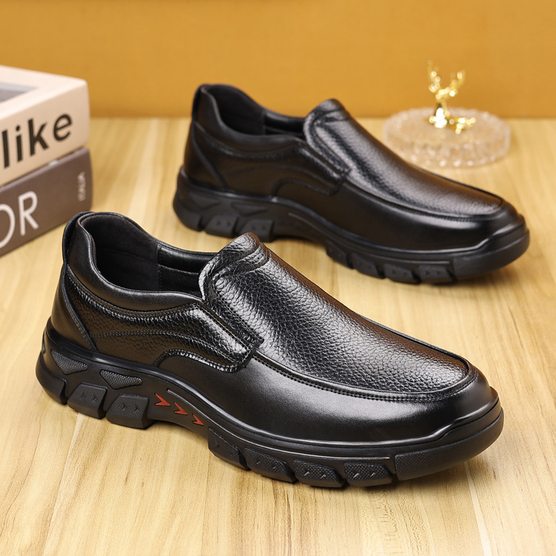 Business Leather Shoes Men's 2025 Spring New Slip-in Casual Men's Shoes Lightweight Breathable Non-slip Middle-aged and Elderly Dad's Shoes