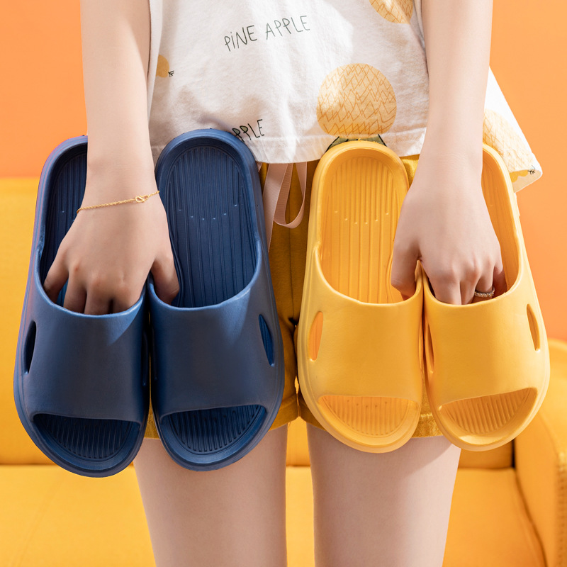 Picture of Qida Shun New Home Slippers Women's Summer Non-slip Feeling Home Slippers Couple Bathroom Slippers Wholesale