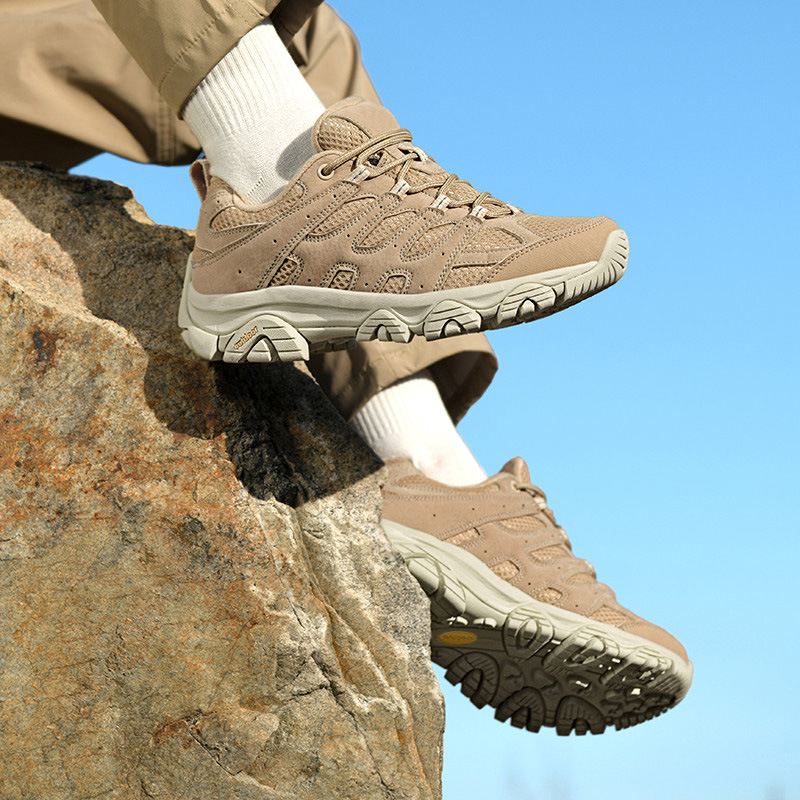 2025 Four Seasons New Sports Outdoor Shoes Men's Couple Mesh Breathable Hiking Shoes Women's Off-road Non-slip Rock Climbing Hiking Shoes
