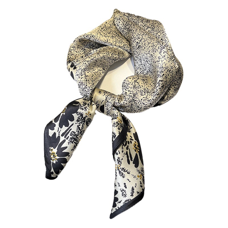 Picture of Spring and Autumn Thin Japanese and Korean Sweet Champagne Color Small Floral Silk Mulberry Silk 70cm Square Scarf Silk Scarf Hair Band Headwear Women