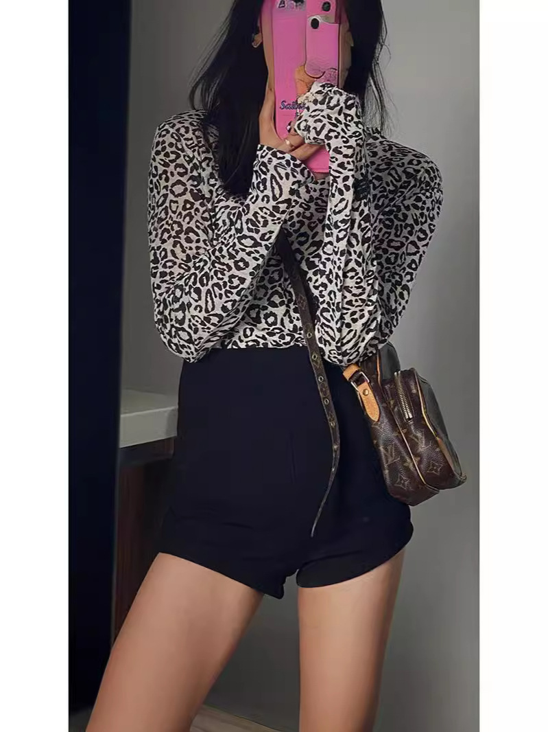 White Shorts Women's Summer A- Shaped Tight Hip Wide Leg Slimming Super High Waist Spice Girls Korean Style Suit Casual Pants