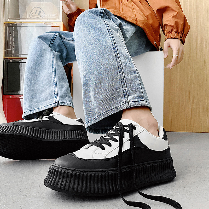 Picture of 2025 New Sneakers Thick Sole Ins Casual Sports Hong Kong Style Harajuku Ulzzang White Shoes Men's Trbottomy