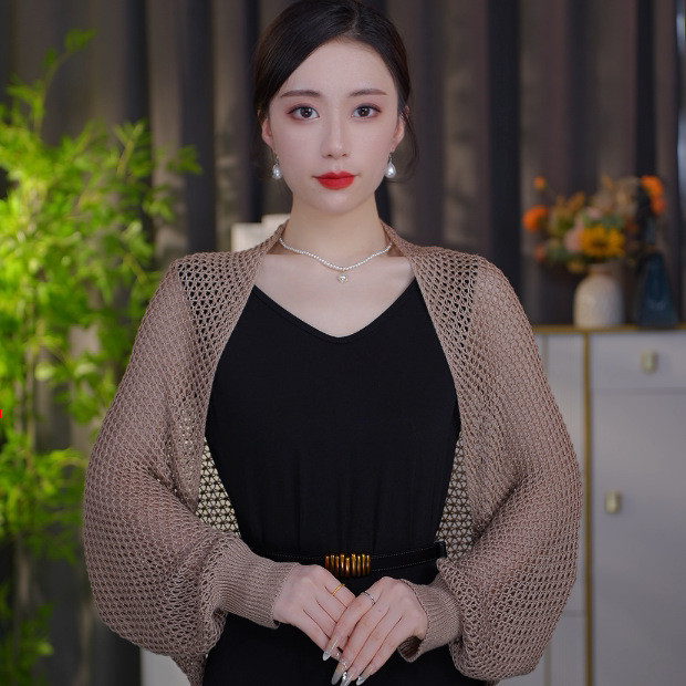 [Four Seasons] [Ice Silk Long Sleeve Shawl] New Blended Summer and Autumn Grid Knitted Shawl Versatile Fashion Women