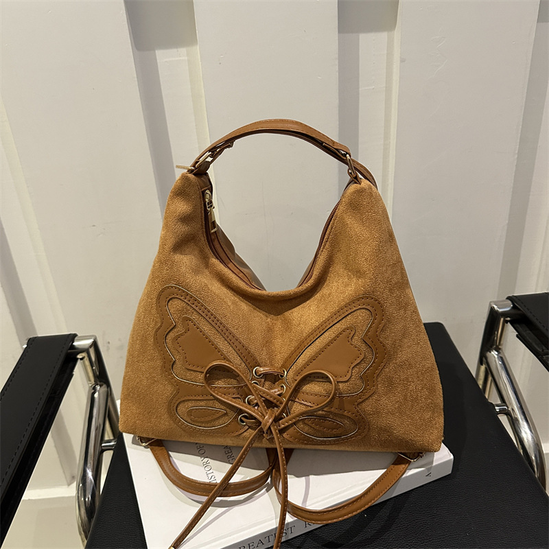 Picture of Large-Capacity Bow Backpack 2024 Autumn and Winter New Retro Shoulder Bag High-Quality Commuter Tote Women's Bag