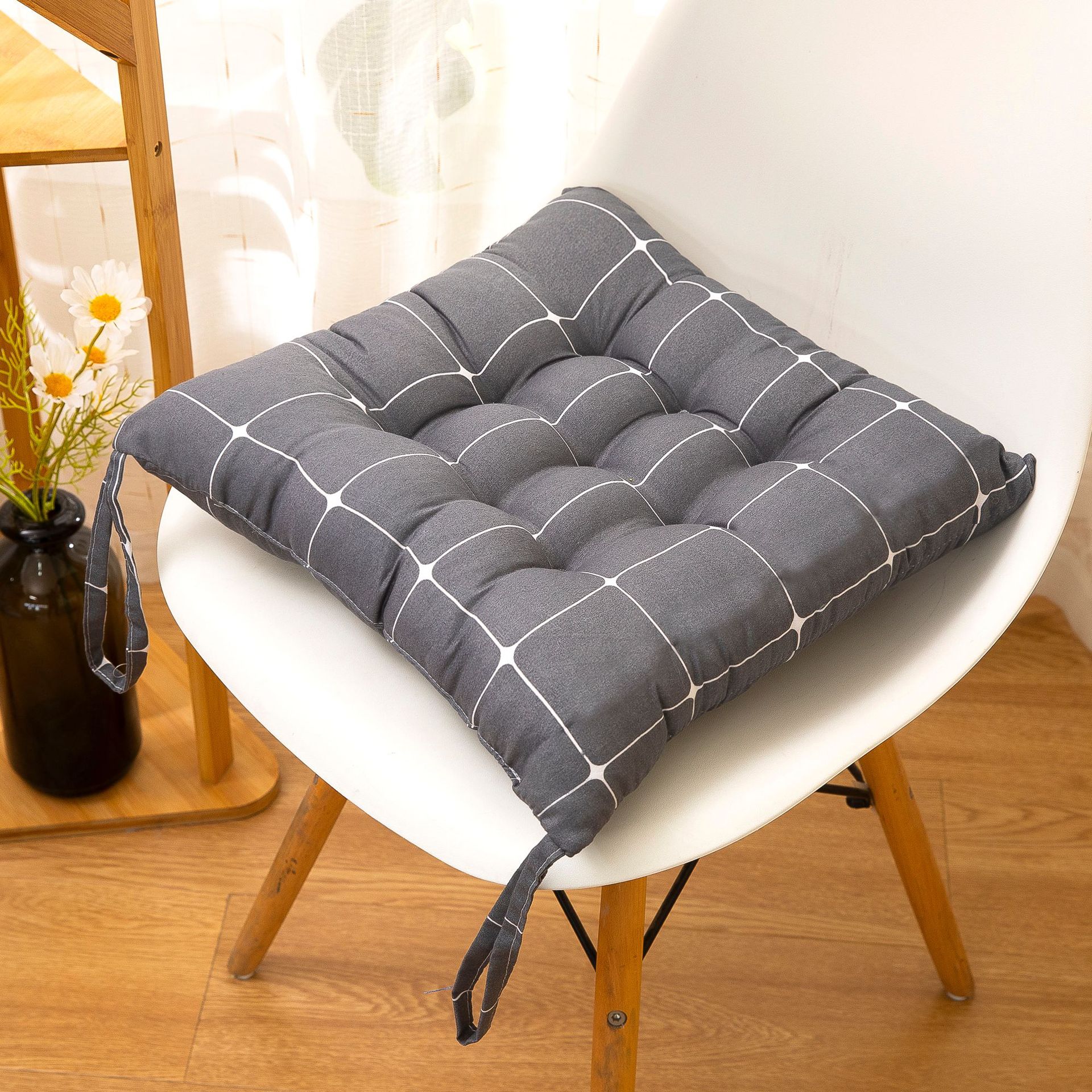 Picture of Four Seasons Cushions Manufacturer Supply Brushed Cloth Casual Cartoon Pastoral Tatami Office Student Beautiful Buttocks Chair Cushions