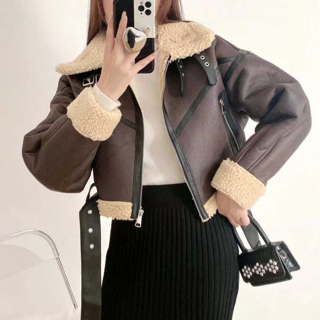 Picture of Lapel Maillard Style 2025 Winter Short Lamb Wool Tops Hot Girl Style Fur All-In-One Motorcycle Wear Top