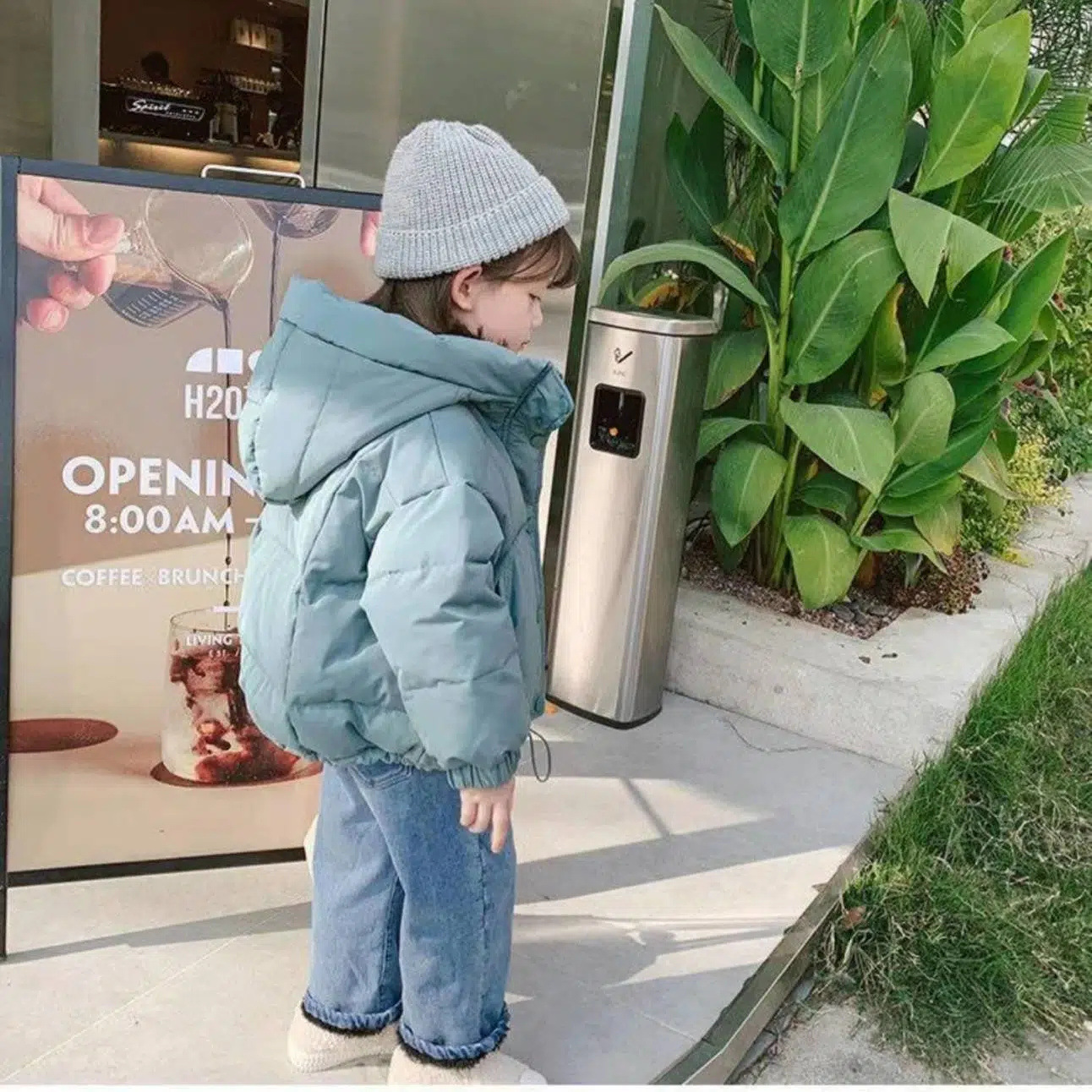 Picture of Girls' Cotton-padded Clothes Autumn and Winter Clothes New Style Girls Children's Fashionable Cotton-padded Coat Children's Bread Clothes Short Cotton-padded Coat Coat Trendy