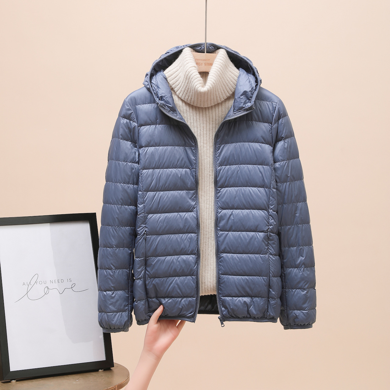 Picture of European Down Jacket Women's 2025 New Short Lightweight Thickened Warm Slim Korean Style White Duck Down Fashion Jacket