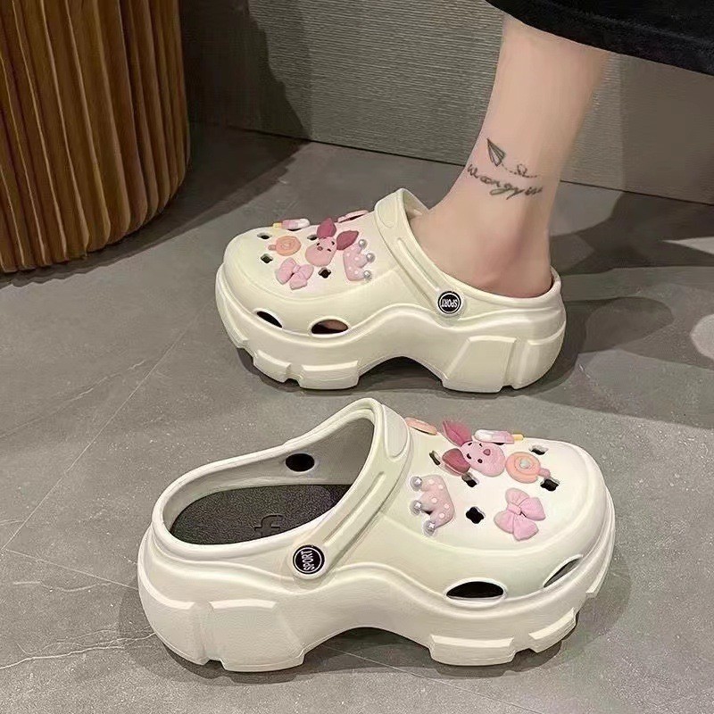 Picture of Baotou EVA hole shoes in 2025 new fashion and versatility student comfortable and casual two-wear non-slip slippers for women's summer