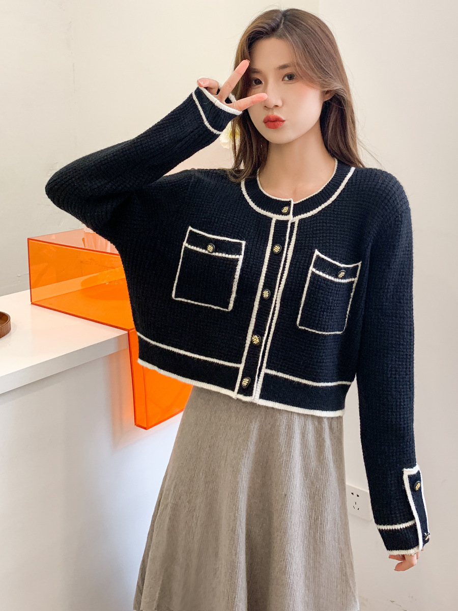 Spring and Autumn Black Short Top Women's Contrast Color Small Fragrance Style Knitted Cardigan Loose Design Sweater Jacket Big Sale