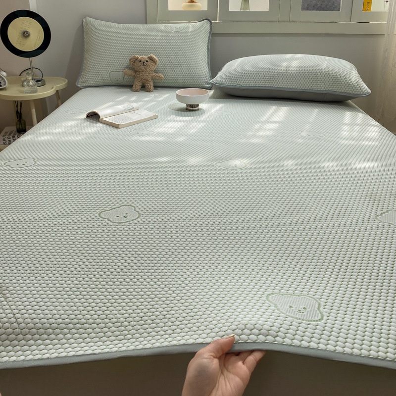 Picture of Cool Ice bean summer mat three-piece bed cover summer air conditioning soft mat student dormitory single mat machine washable