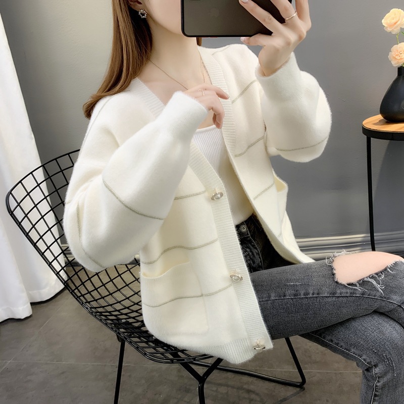 【Daijin】24 Dongpuyuan Foreign Trade Loose V-Neck Knitted Cardigan for Women, New Autumn/Winter Style, Lazy Style