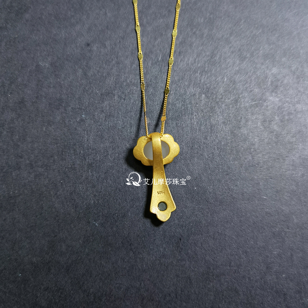Picture of Elle Mosha Jewelry Retro Guofeng S925 Gold Plated Jade Ruyi Pendant Necklace Live Wholesale Supply