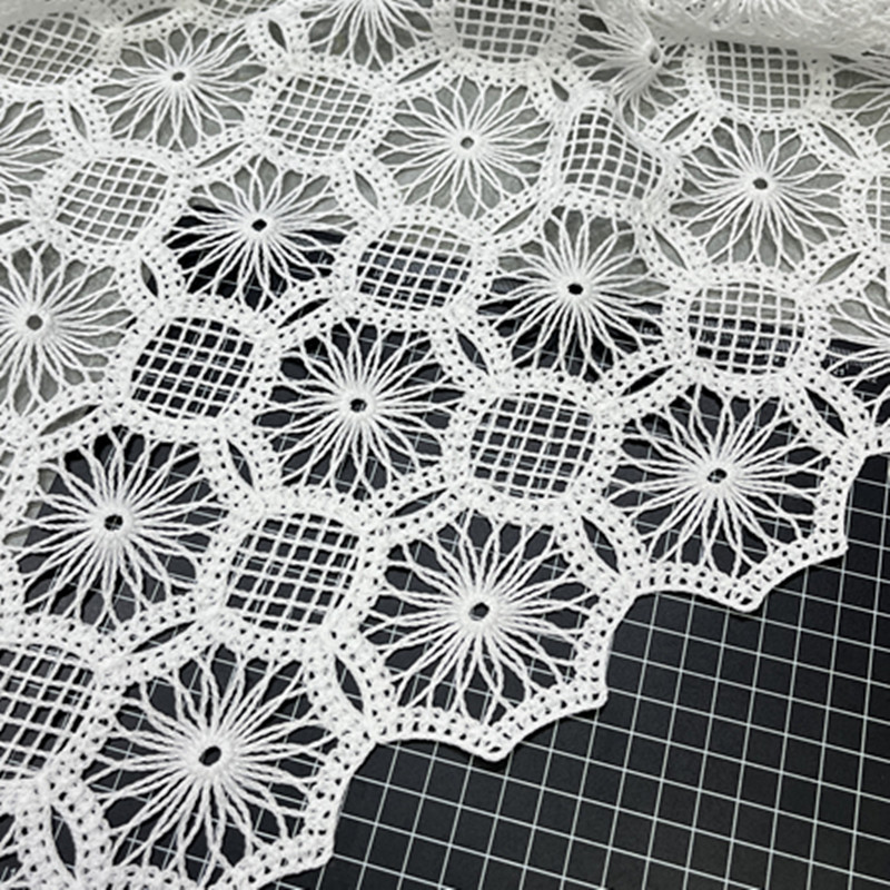 Water-soluble embroidery full-width imitation hand hook embroidery edge lace cotton polyester hollow white fashion dress embroidery fabric