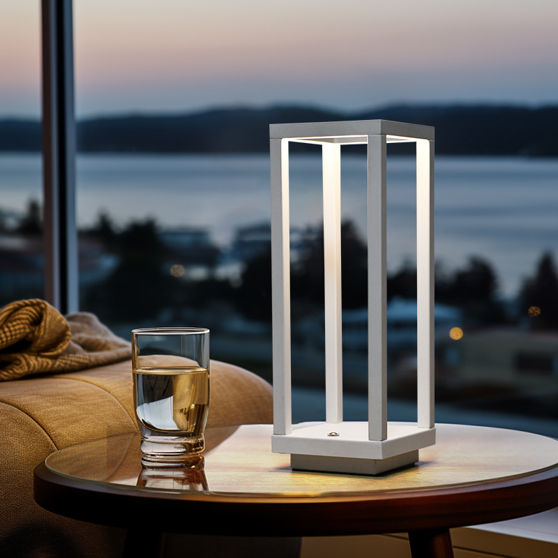 Cross-border LED Touch Rechargeable Table Lamp Western Restaurant Advanced Atmosphere Lamp High Foot Table Lamp Outdoor Bar Table Nightlight
