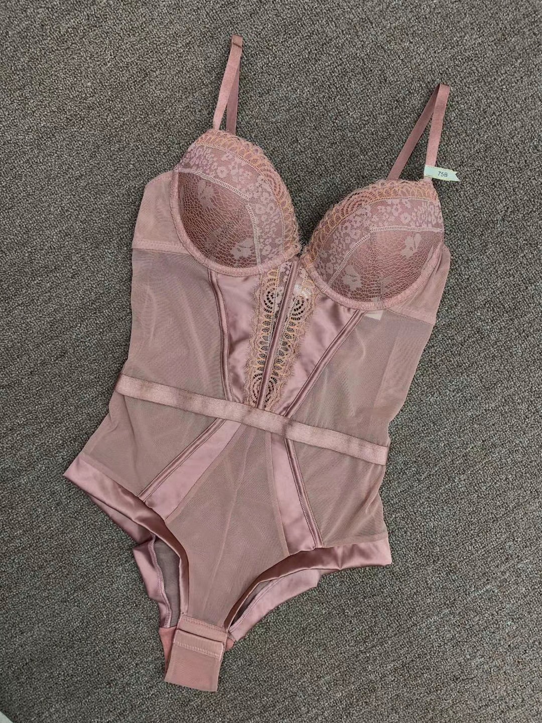 Picture of 6611 New French Style Sexy Temptation Hollow Upper Thin Lower Thick Gather-up Slim-Fit Tight Underwear Bodies