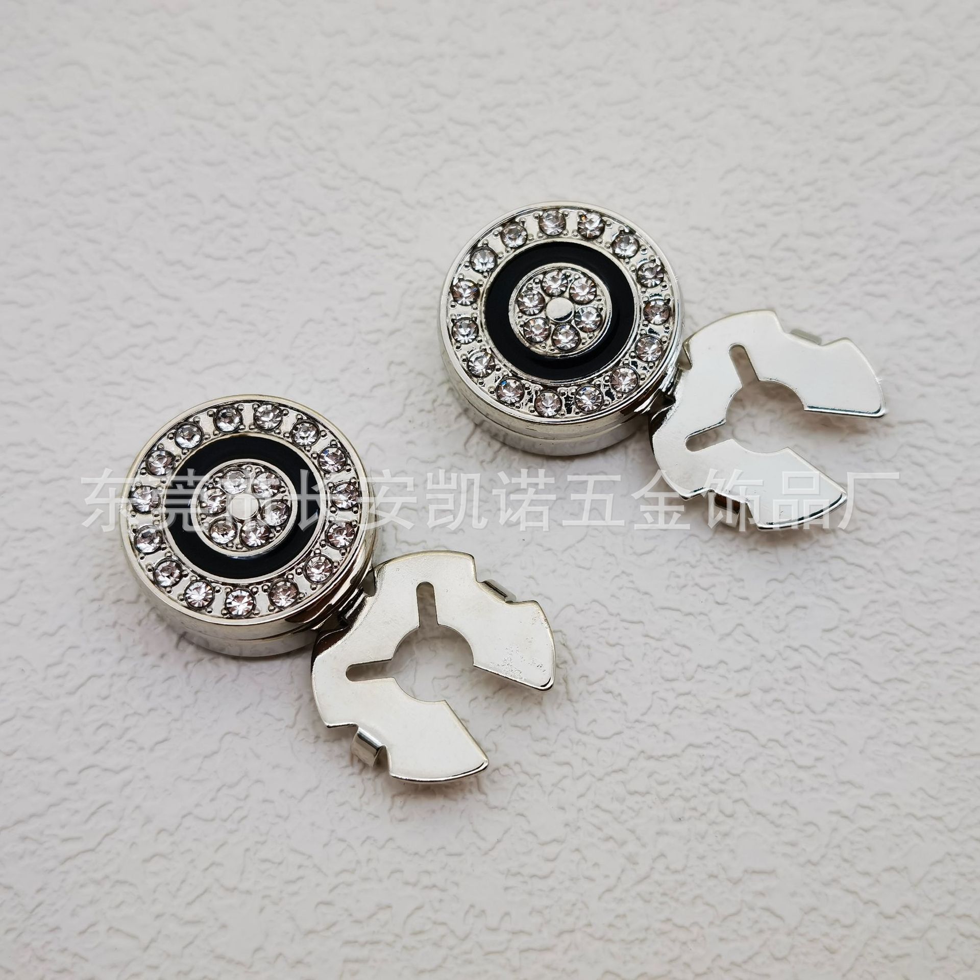 Picture of Ornaments Round Diamond Cufflinks Korean Style Ornaments Round Diamond Button Shirt Suit Button Decorative Buckle