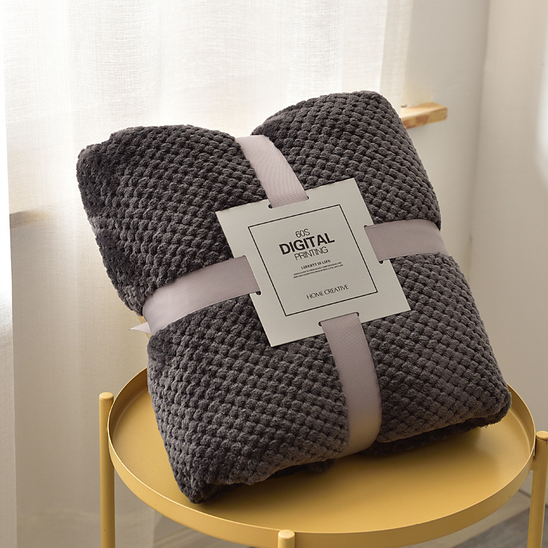 Picture of Thick solid color pineapple plaid sofa blanket flannel blanket coral fleece office air conditioning blanket gift blanket