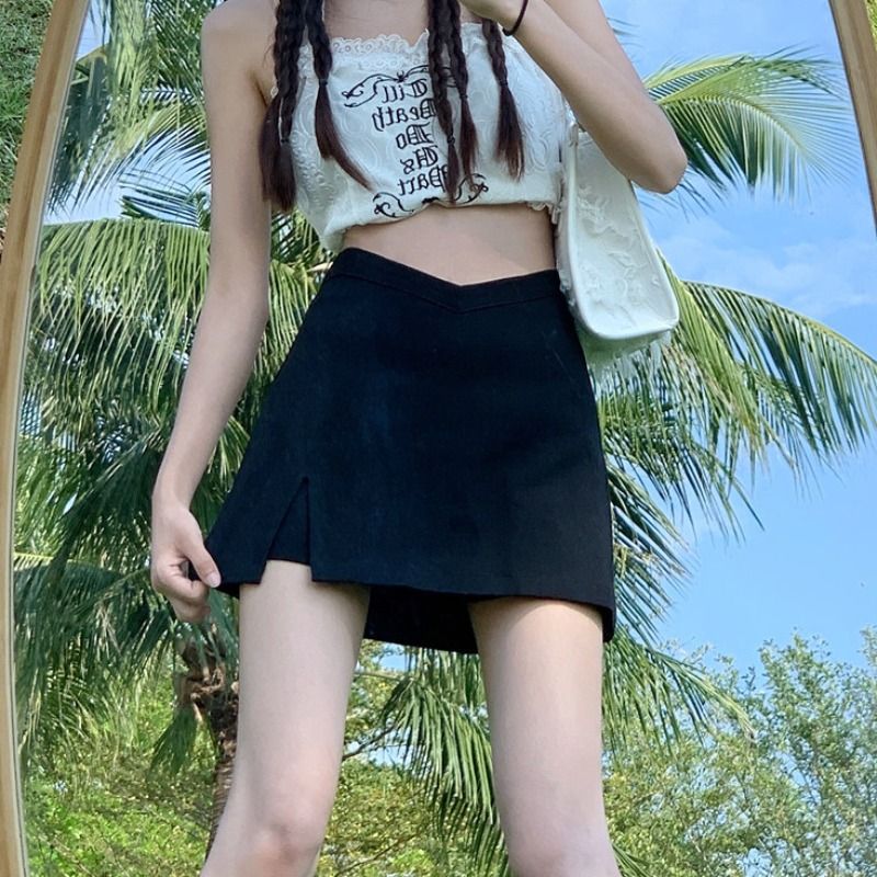 Black Design Sense A- line Skirt Summer 2025 New High Waist Slimming Casual Split Retro Sheath Skirt