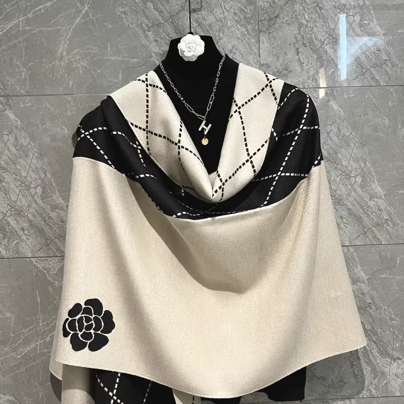 Net Celebrated Camellia High-end 2024 New Spring and Summer Shawl Wearable High-end Women's Air-conditioned Room Warm for Mother