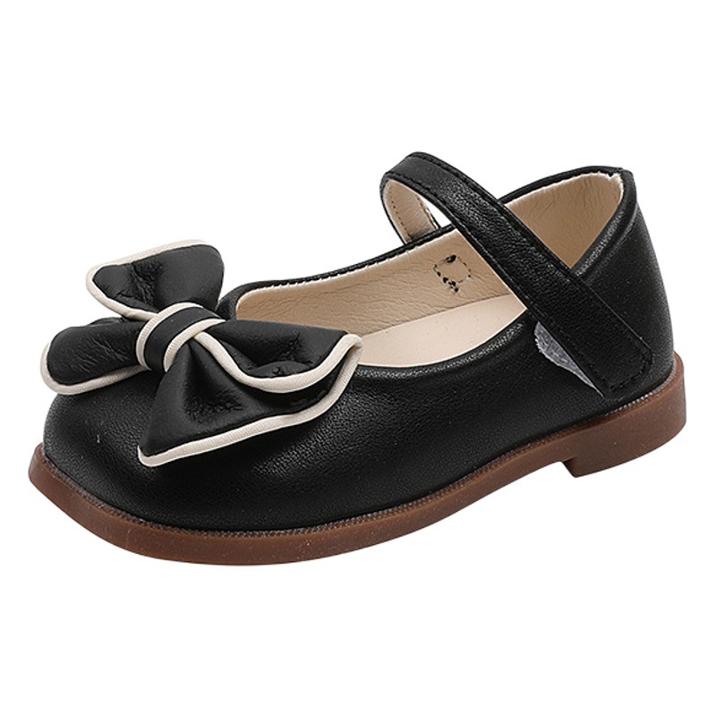 A generation of girls princess shoes spring and autumn Korean version of large butterfly plate knot square small leather shoes soft bottom foreign trade baby shoes
