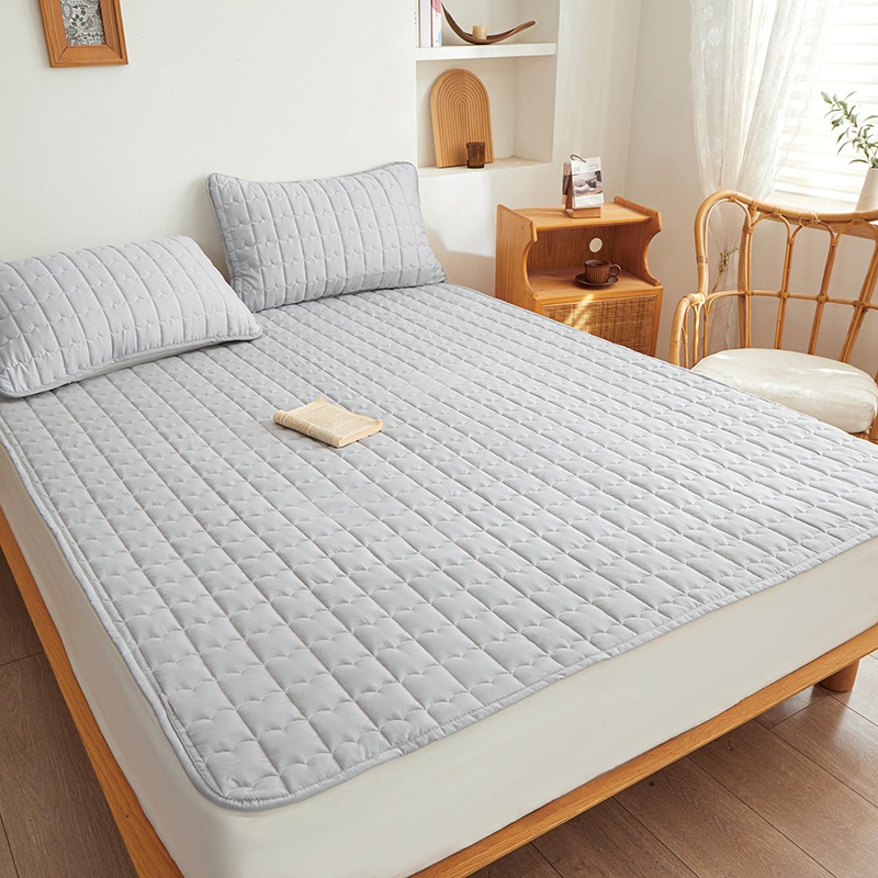 Skin-friendly water-washed cotton quilted mattress thickened cotton non-slip bed pad machine washable student dormitory single bed mattress