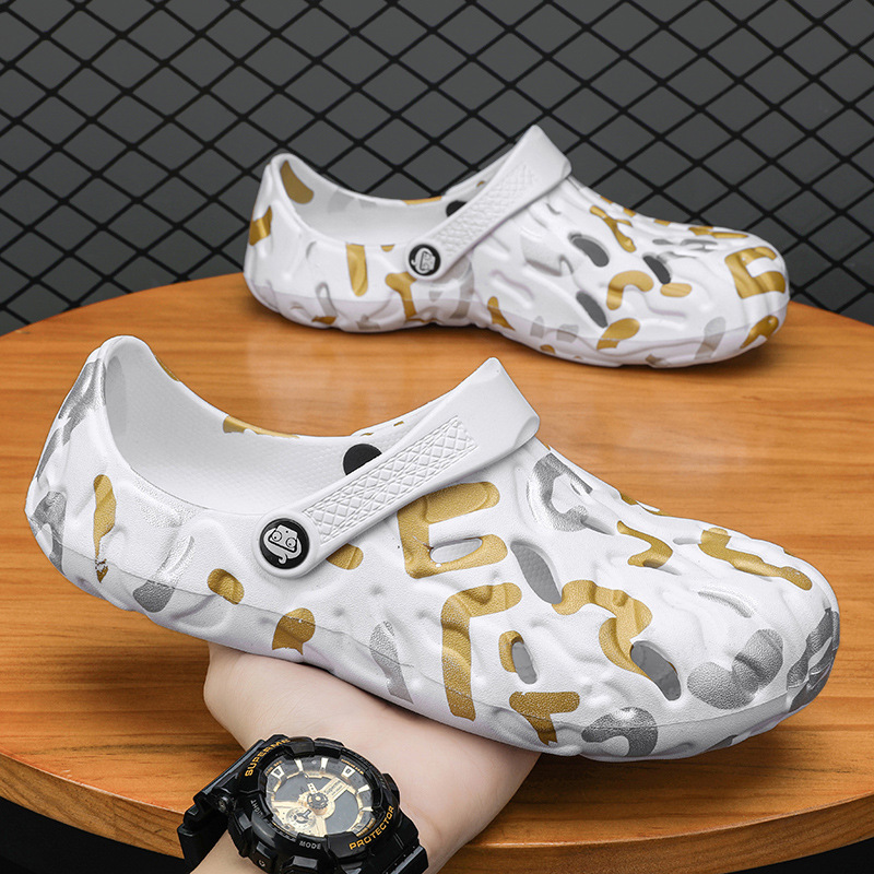 Plus size 46-49 hole shoes summer hollow feet sandals cross-border outdoor beach travel beach shoes 209