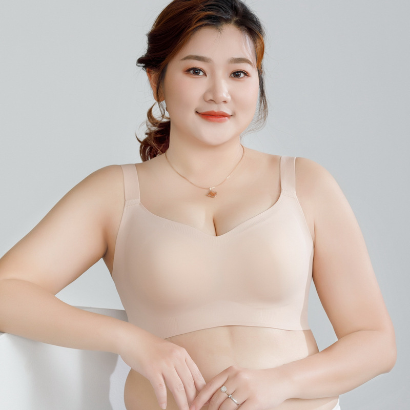 Plus Size Large Size chubby girl Wide Shoulder Strap Non-marking Underwear Women's Large Chest Small Thin Full Cup Bra