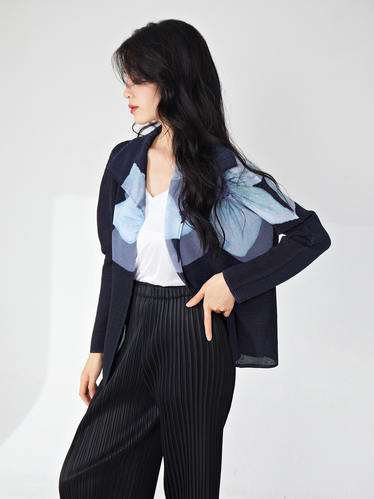 Picture of Miyake Printed Early Spring Outwear Classy Women's Clothing European and American Cross-Border Loose Large Size Slim Versatile Casual Cardigan Top