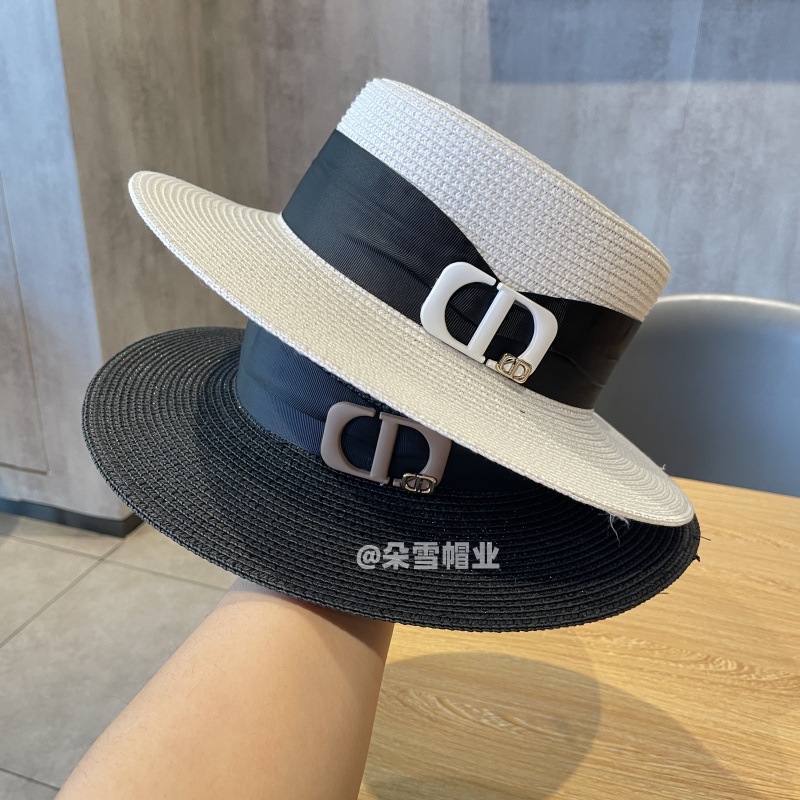 Picture of Hat Women's Summer Sunshade Sunscreen Flat Top Celebrity Style Top Hat Seaside Fashion Sun Hat New High-grade Sense Straw Hat