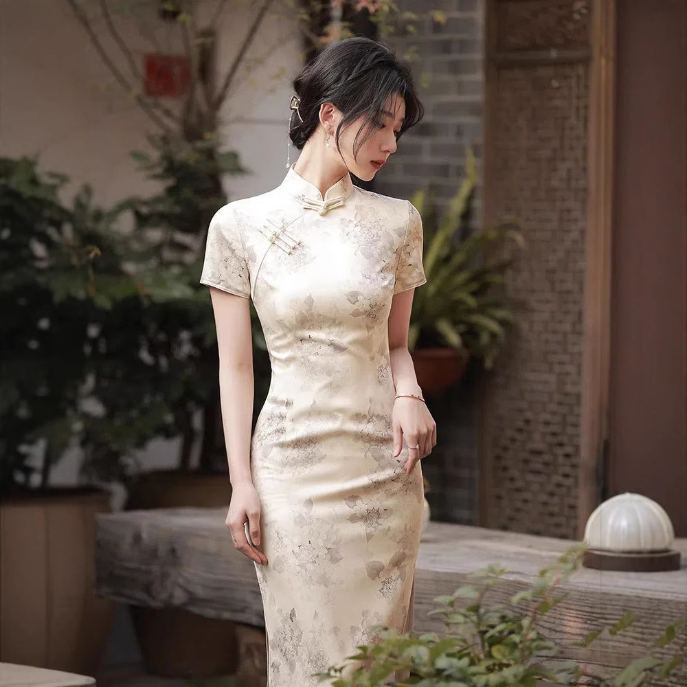 French Cheongsam 2024 New Style Elegant Retro Chinese Style Long Improved Young Girl's dress Summer