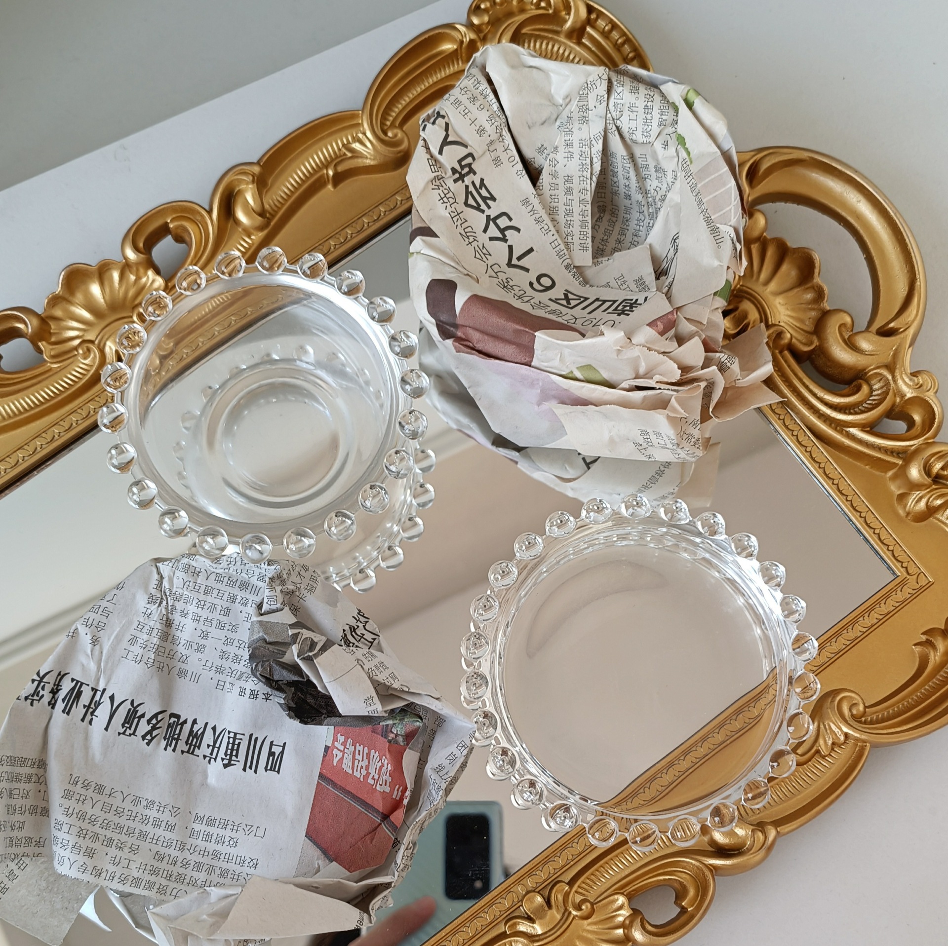 Picture of Bead Side Ins Glass Plate Dessert Dish Flavor Dish Jewelry Storage Dish Glass Day Dish Fruit Plate Fruit Dish