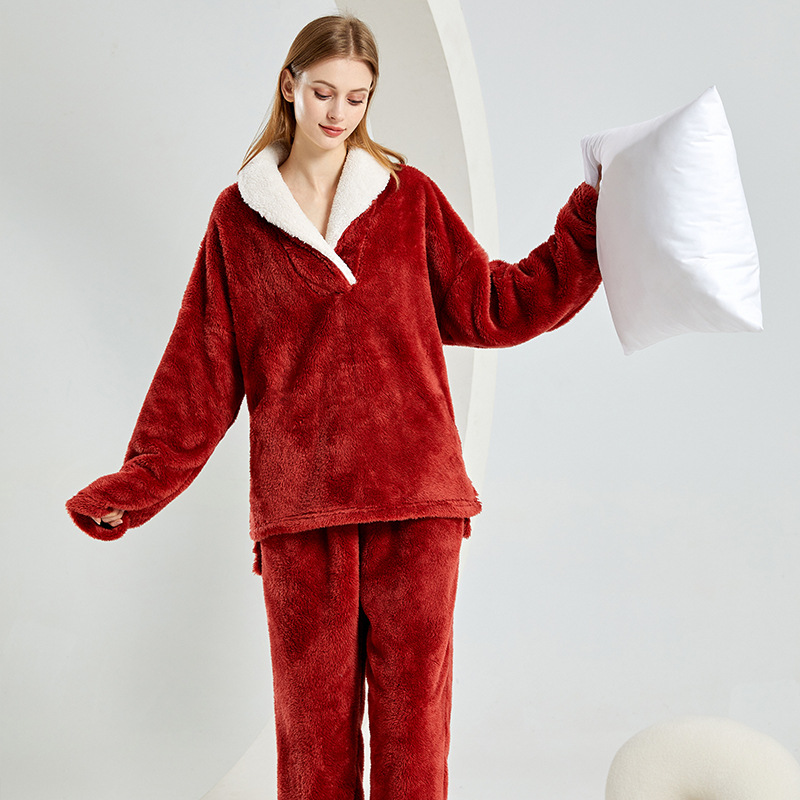 Picture of Cross-border Winter Pajamas Women's Coral Fleece Pajamas Thickened plus size Home Clothes Women's Lapel Loose Women's Pajamas suit