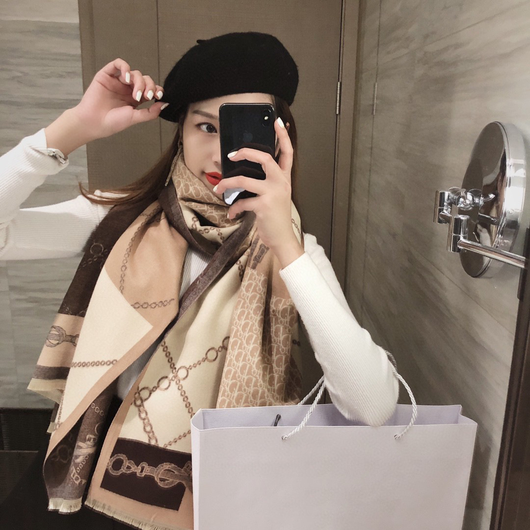 Picture of 2024 New Fashionable Big-Name Versatile Orange High-End Wool Cashmere Shawl Scarf for Women Winter Dual Use