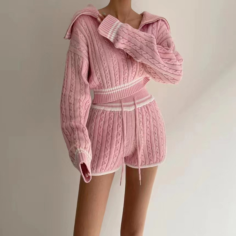 Fall 2023 South Korea twist sweater large lapel short high waist drawstring waist contrast color edge shorts suit women