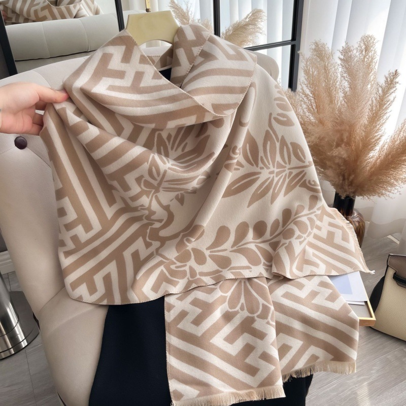 Hot women's autumn and winter striped high-end sense shawl women's 2024 new blanket warm scarf dual-purpose neck protection