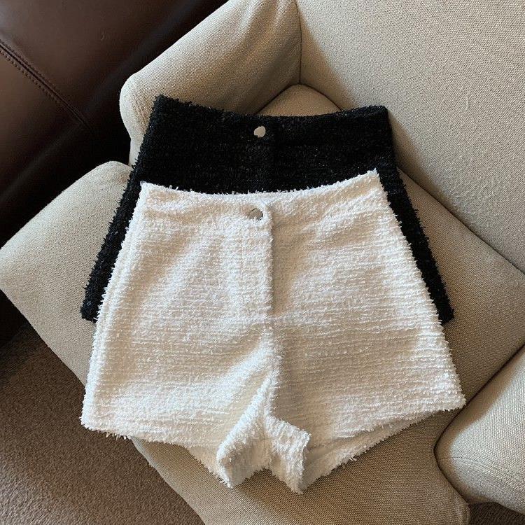 Chanel Style Woolen Shorts Women's Autumn and Winter 2024 New Fashion Outer Wear Boots Pants Small High Waist Casual Wide Leg Pants