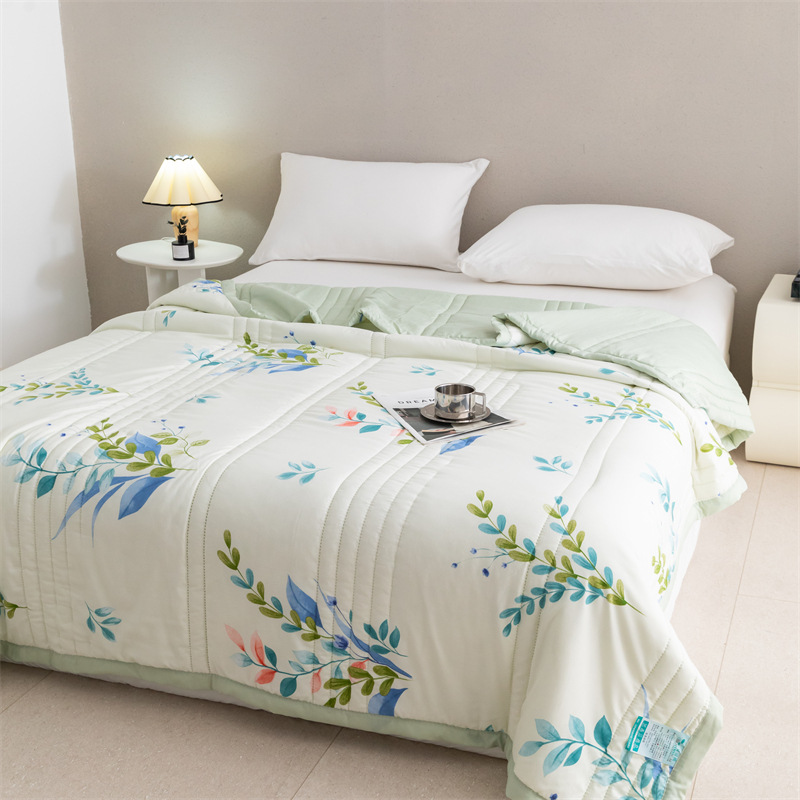 Picture of Summer Air Conditioning Quilt, Washed Cotton Brushed Summer Cooling Quilt, Machine Washable, Gift Purchase, Foreign Trade Cross-Border Bulk Purchase