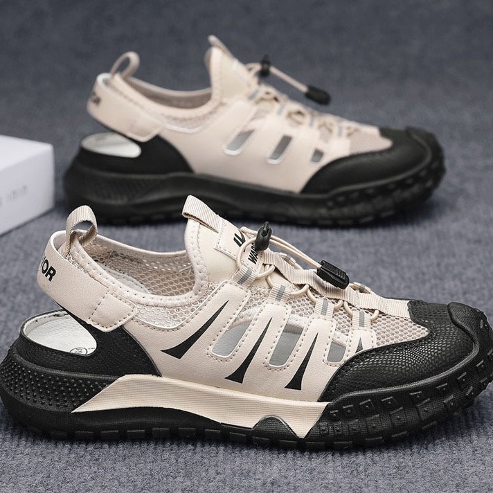 Men's Shoes 2025 Summer New Style Cut Out Hole Shoes Breathable and Versatile Men's Sandals Elastic Band Sports Wading Shoes