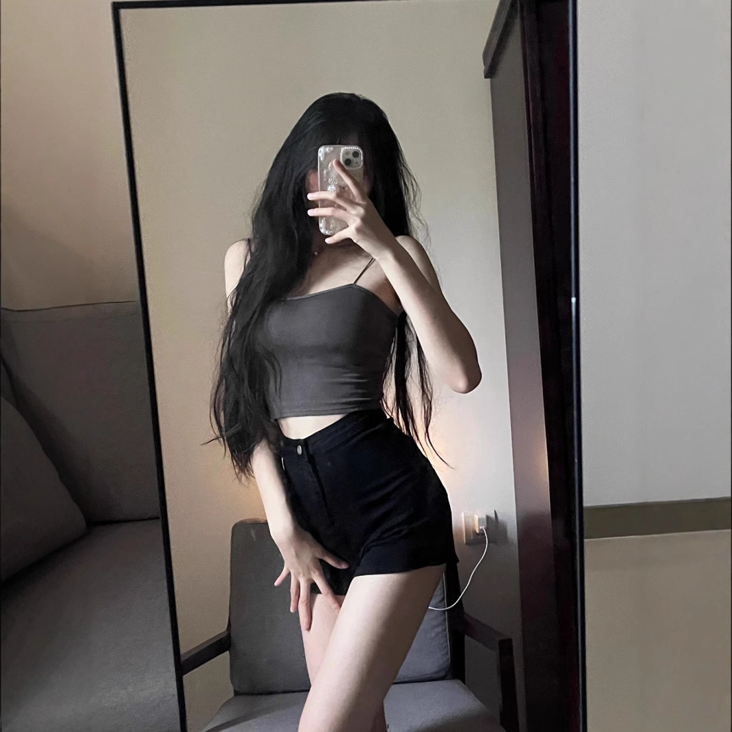 New High Waist Tight Slimming 2025 Summer Retro Hip Hot Pants Trendy Black Denim Shorts Women's High Waist Hot Girls