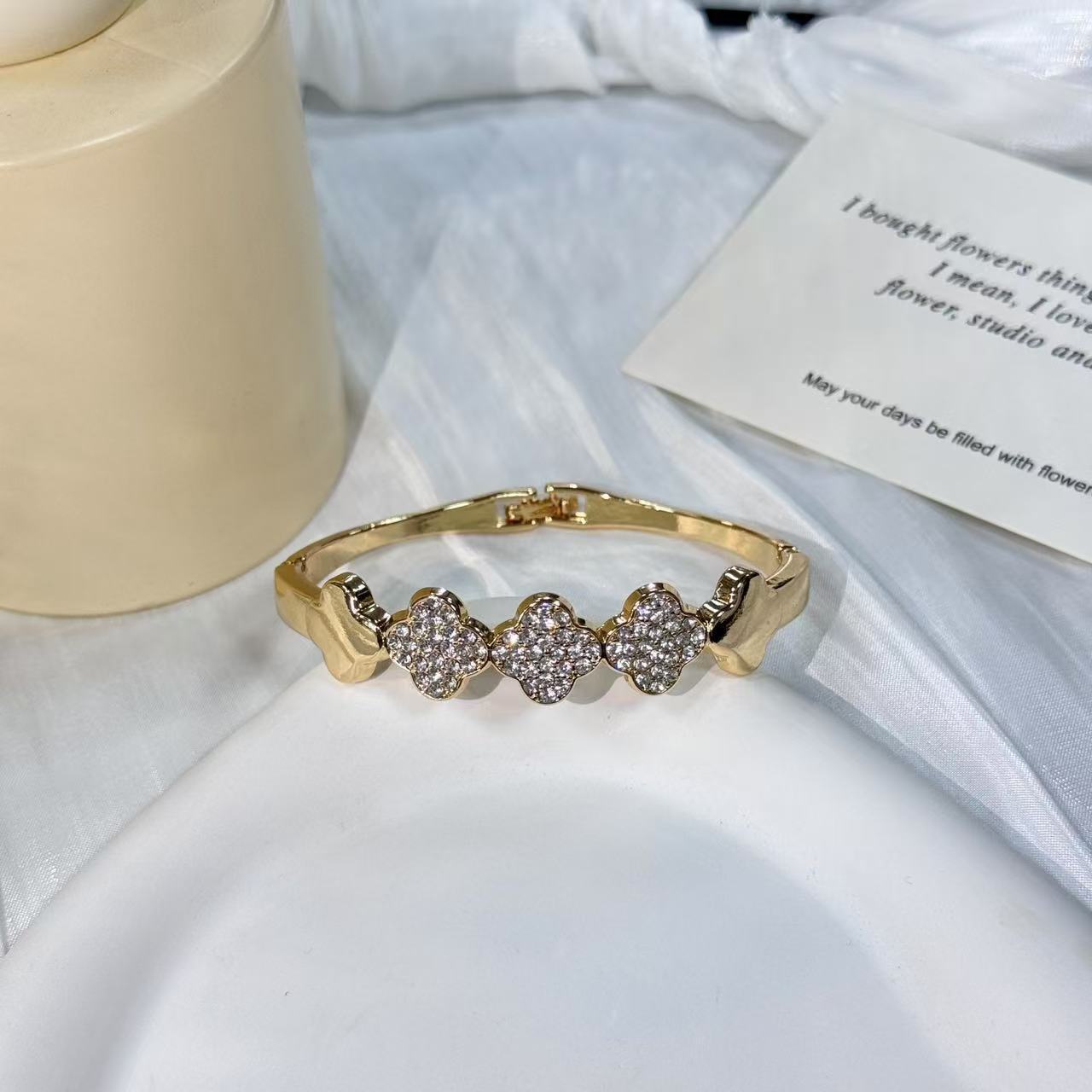 Cross-Border European and American Fashion Popular Four-Leaf Clover Inlaid with Zirconium Light Luxury Style Niche Versatile High-End Bracelet Gold-Plated Bracelet