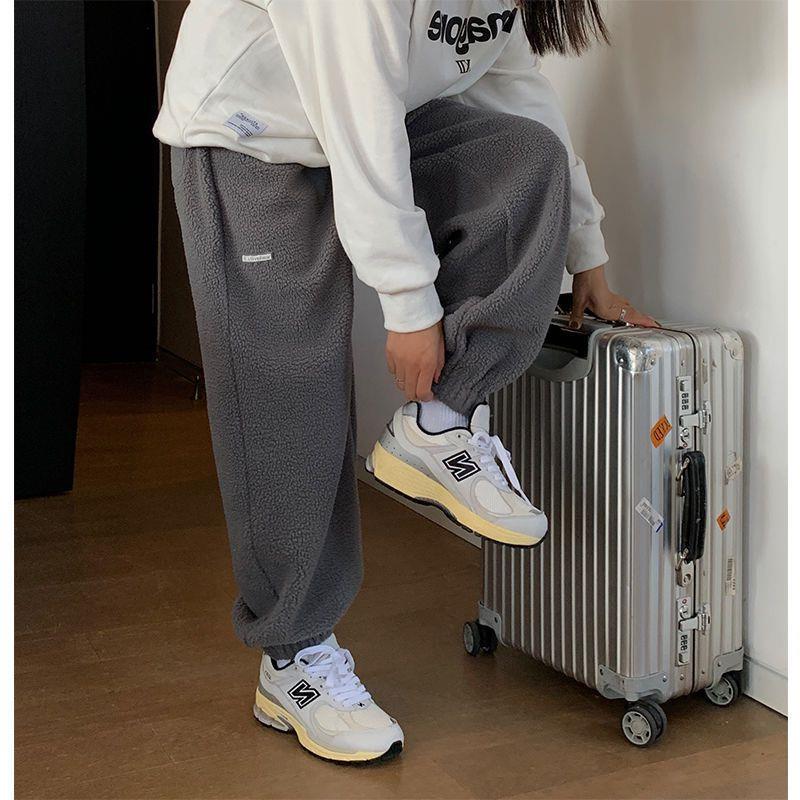 Picture of Lamb Velvet Warm Fleece-Lined Pants for Women 2022 Winter New Loose Straight Leg Leggings Sweatpants Casual Sports Pants