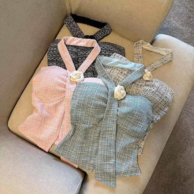 Small Fragrant Style Three-dimensional Camellia Knitted Camellia Vest Women's Summer New Pure Desire Style Tea Style Short Top with Hanging Neck