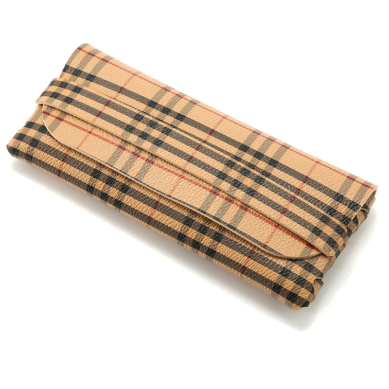 Picture of Glasses case black leather glasses case PVC nail buckle soft bag sunglasses case sunglasses case printable LOGO batch
