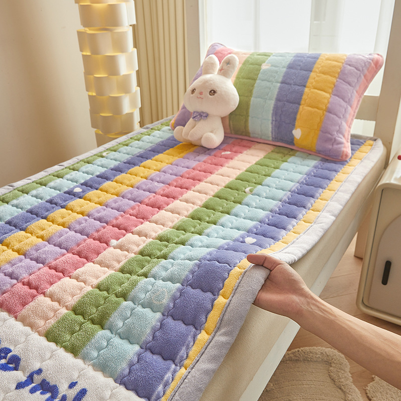 Picture of Milk Velvet Mattress Home Foldableing Soft Cushion Student Bedding Three-Piece Set Printed Dormitory Mat Special Single Mattress