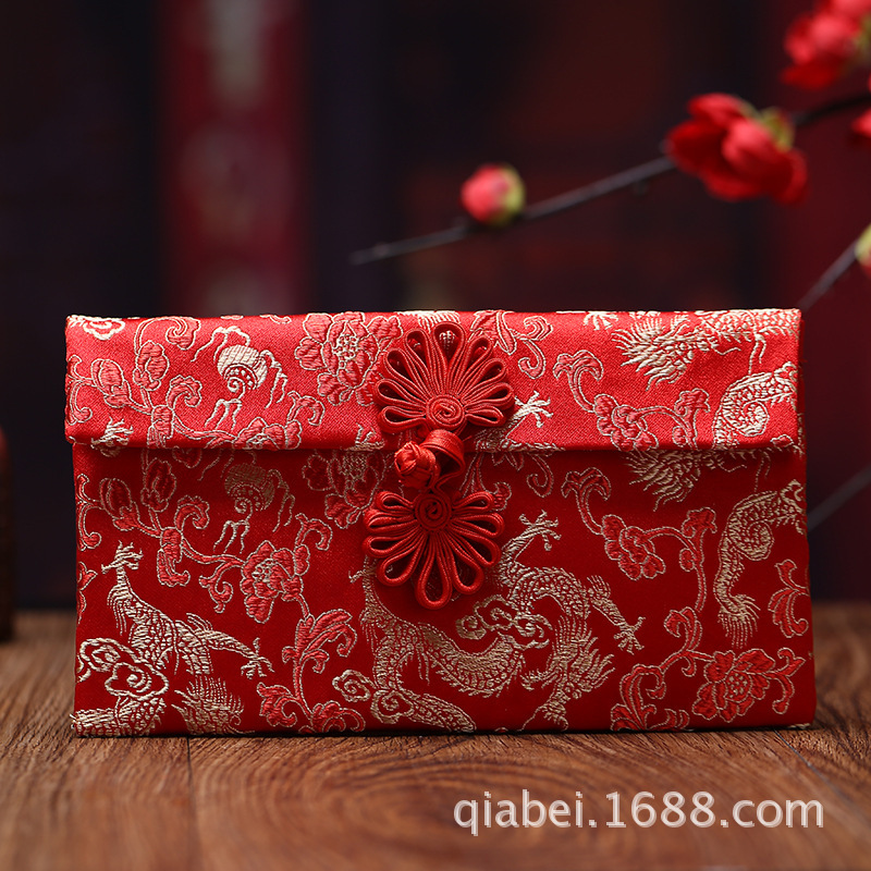 Picture of Creative buckle red envelope fabric brocade printing Li is a wedding change bag Chinese wedding festive supplies wholesale