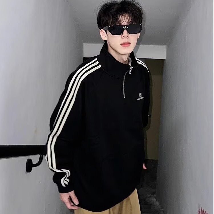 Picture of Spring and Autumn Fashion All-match Half-zipper Unisex Loose Embroidered Sweatshirt American Vintage Chic Couple's Top