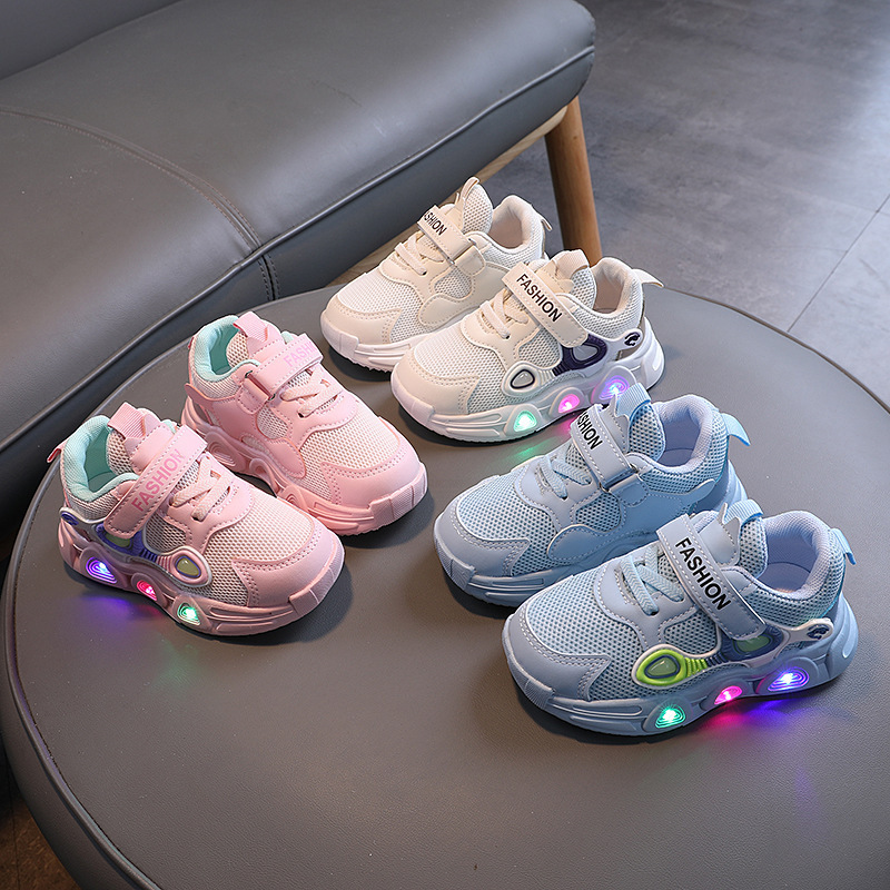 Little boys' mesh soft sole luminous sports running shoesGirls' casual toddler shoesBoys' and girls' lighted shoes 3-6 years old