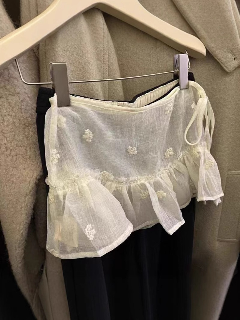 New Design Sense Lace Lace Lace Skirt Women's Spring Age-reducing Chic Stacked All-match Fart Curtain Skirt